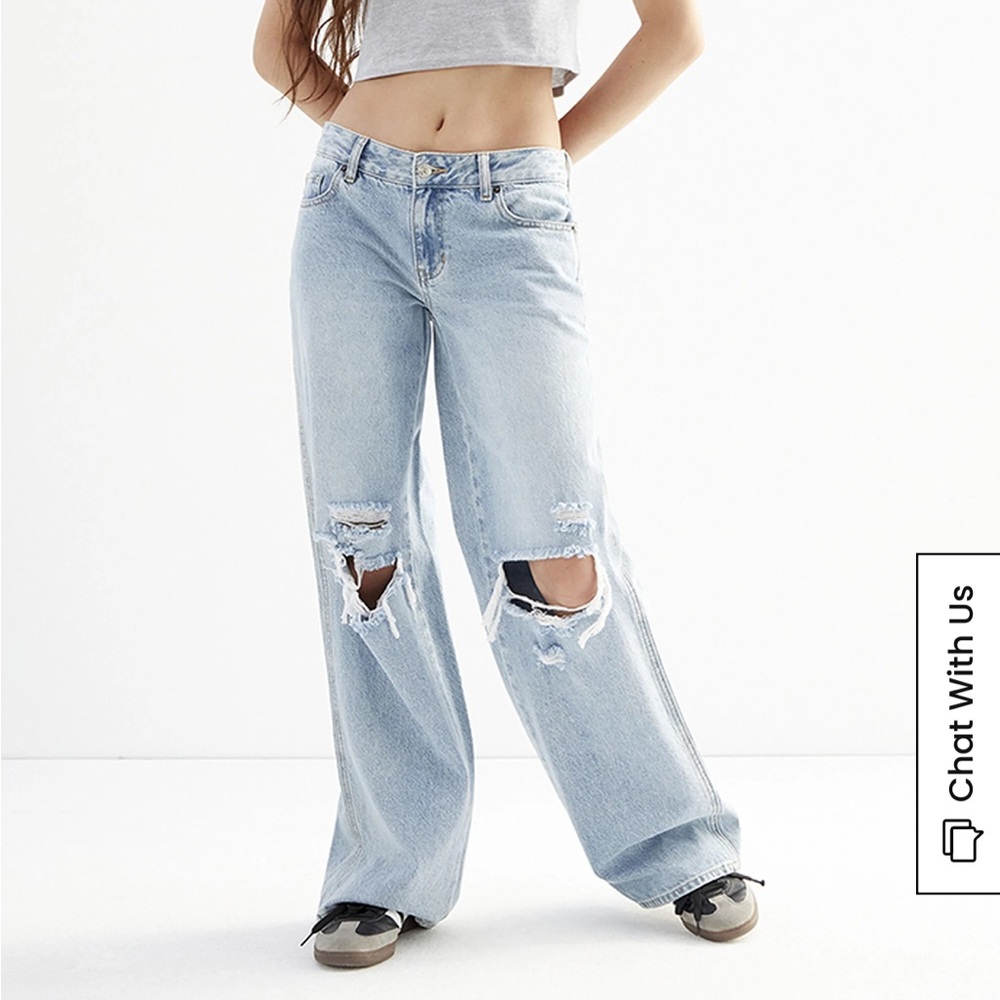 PacSun Casey Medium Indigo Ripped Knee Low Rise Baggy Jeans